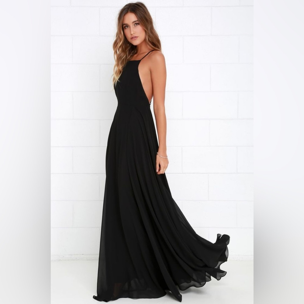 Lulu's Elegant Black Maxi Dress
